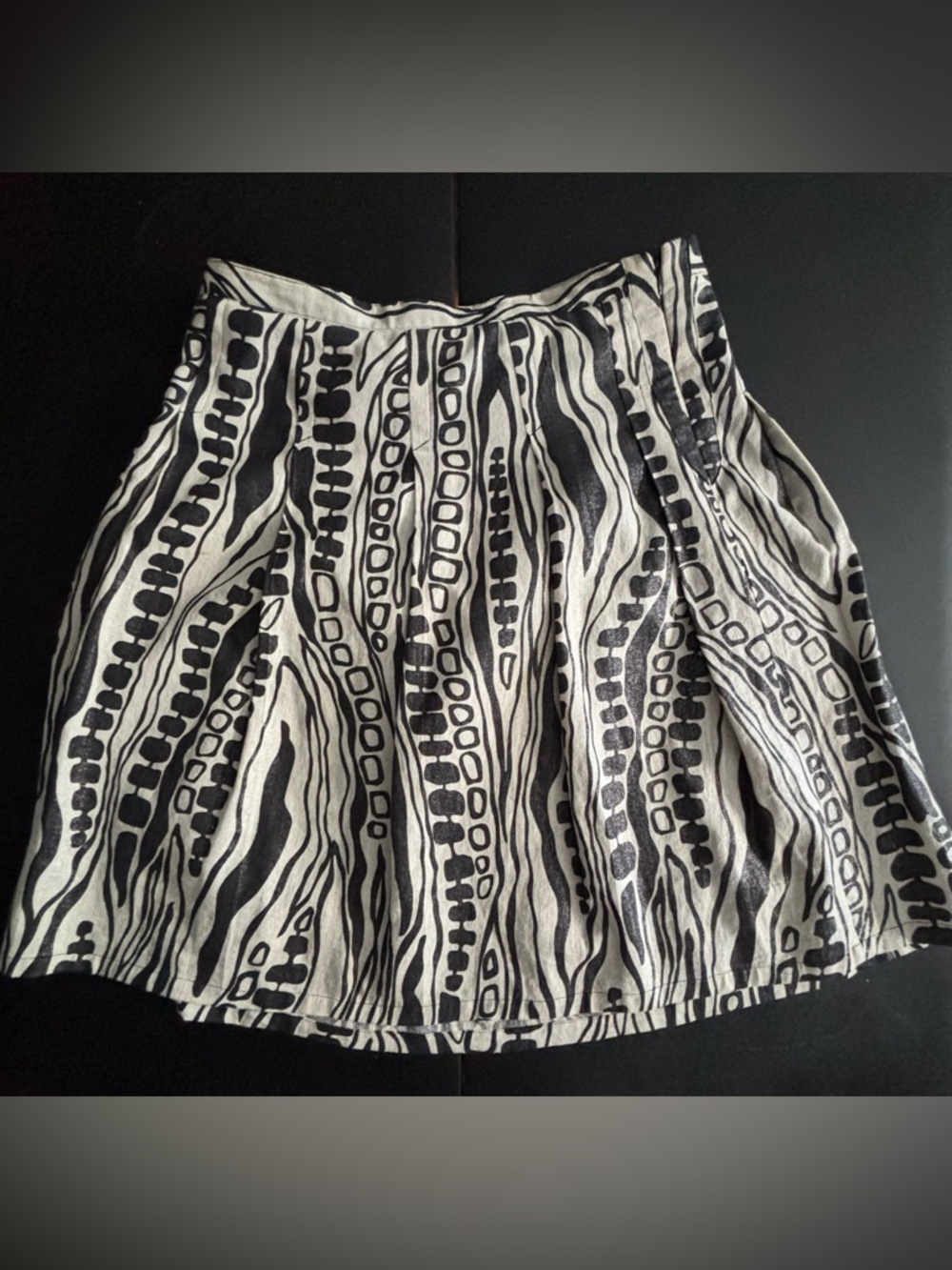 Kenar Black and White Abstract Print A-Line Skirt